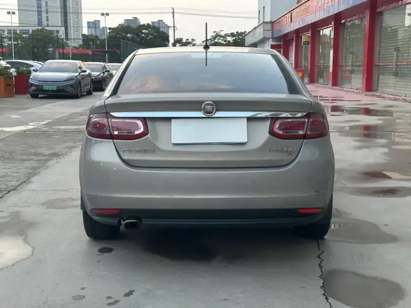 2015 Fiat Viaggio с пробегом 99 000 км