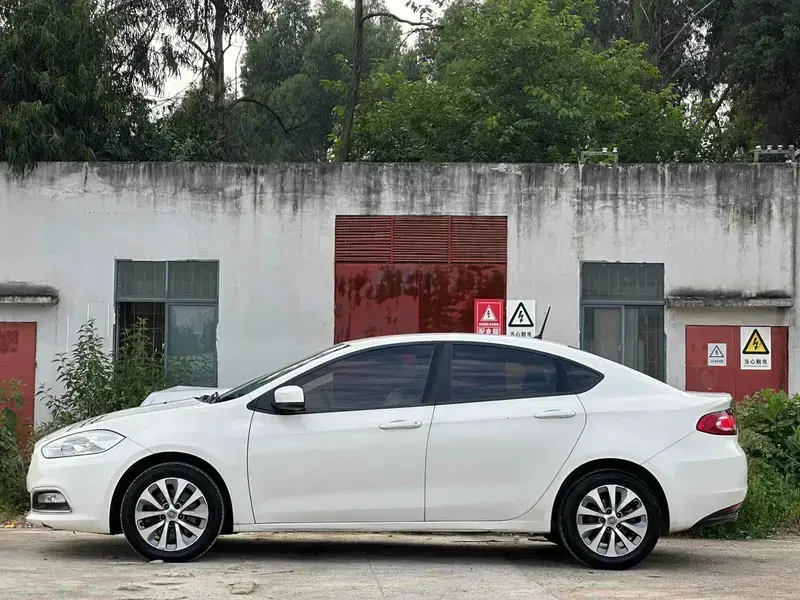 2012 Fiat Viaggio с пробегом 90 000 км
