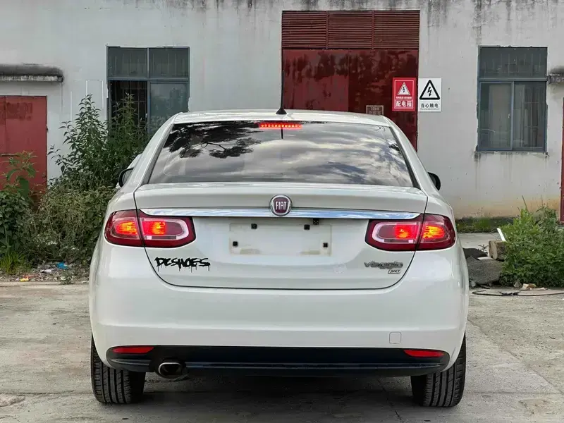 2012 Fiat Viaggio с пробегом 90 000 км