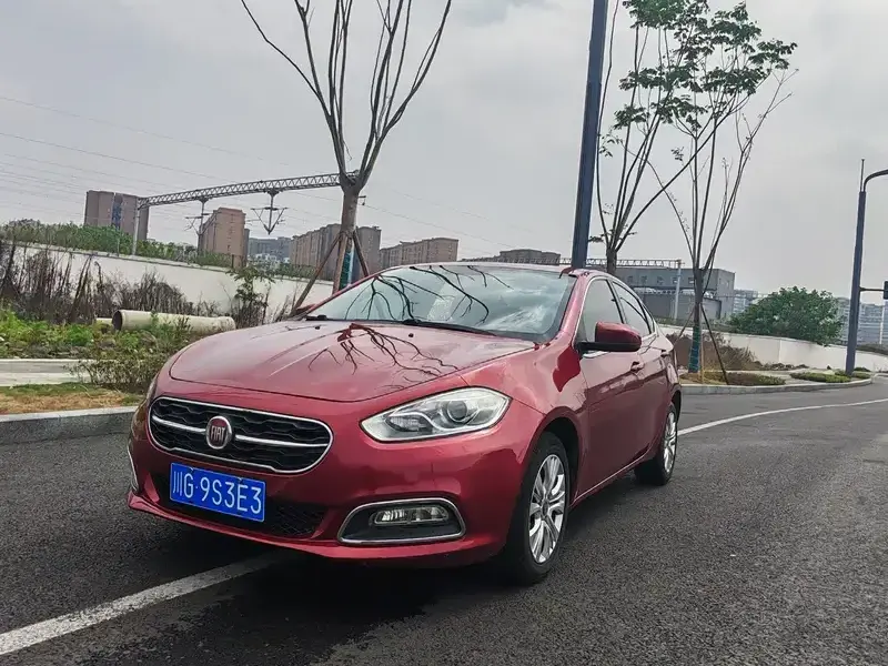 2015 Fiat Viaggio с пробегом 90 000 км