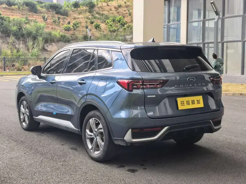2022 Ford Lingrui с пробегом 70 000 км