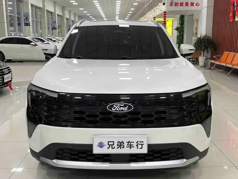 2025 Ford Lingrui с пробегом 16 000 км