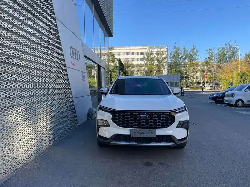 2022 Ford Lingrui с пробегом 45 000 км