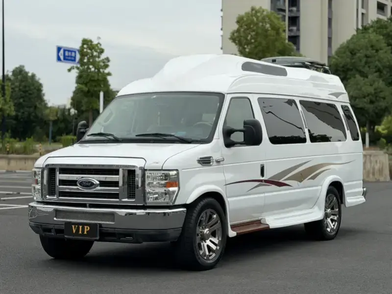2011 Ford E350 с пробегом 50 000 км