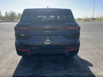 2023 Ford Lingrui с пробегом 38 000 км