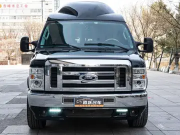 2011 Ford E350 с пробегом 30 000 км