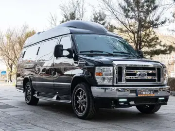 2011 Ford E350 с пробегом 30 000 км