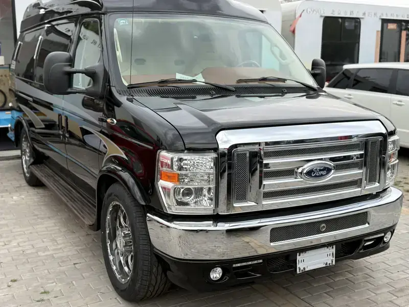 2011 Ford E350 с пробегом 36 000 км