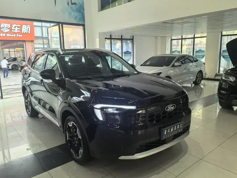 2025 Ford Lingrui с пробегом 500 км