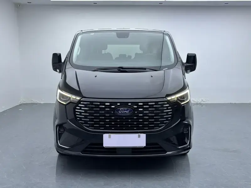 2023 Ford Tourneo с пробегом 91 000 км