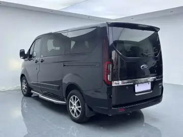 2023 Ford Tourneo с пробегом 91 000 км