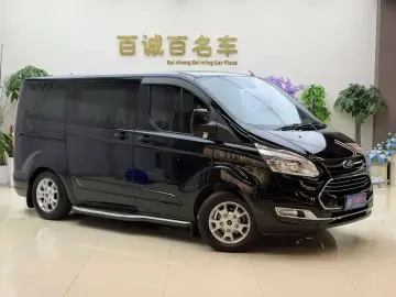 2017 Ford Tourneo с пробегом 83 600 км