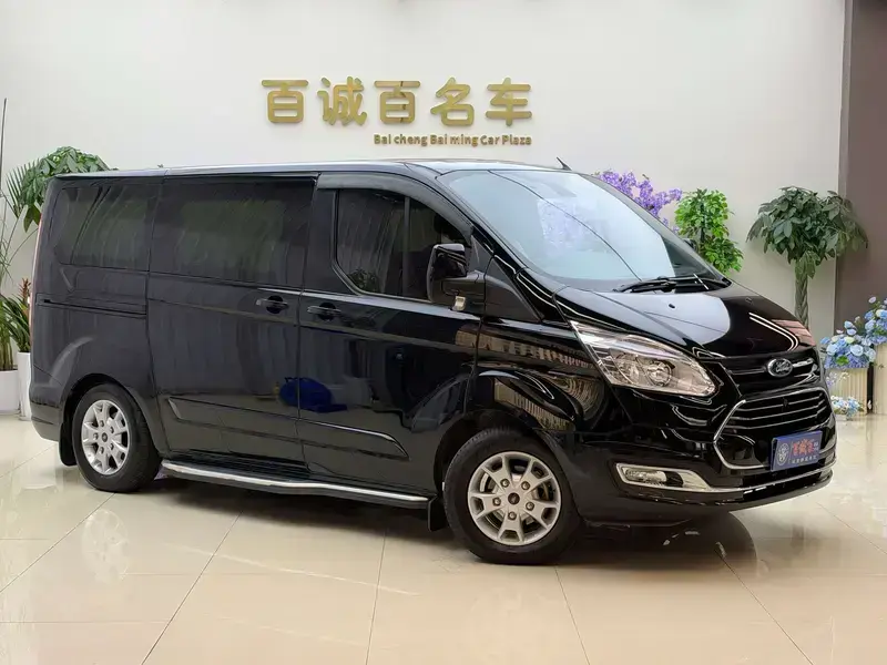2017 Ford Tourneo с пробегом 83 600 км
