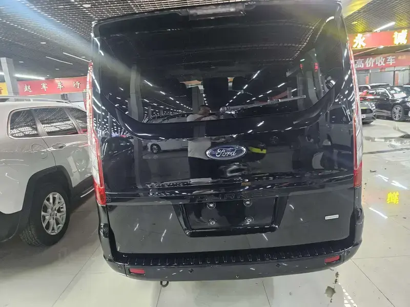 2018 Ford Tourneo с пробегом 100 000 км
