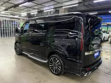 2024 Ford Tourneo с пробегом 4 800 км