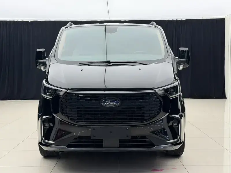 2024 Ford Tourneo с пробегом 61 000 км