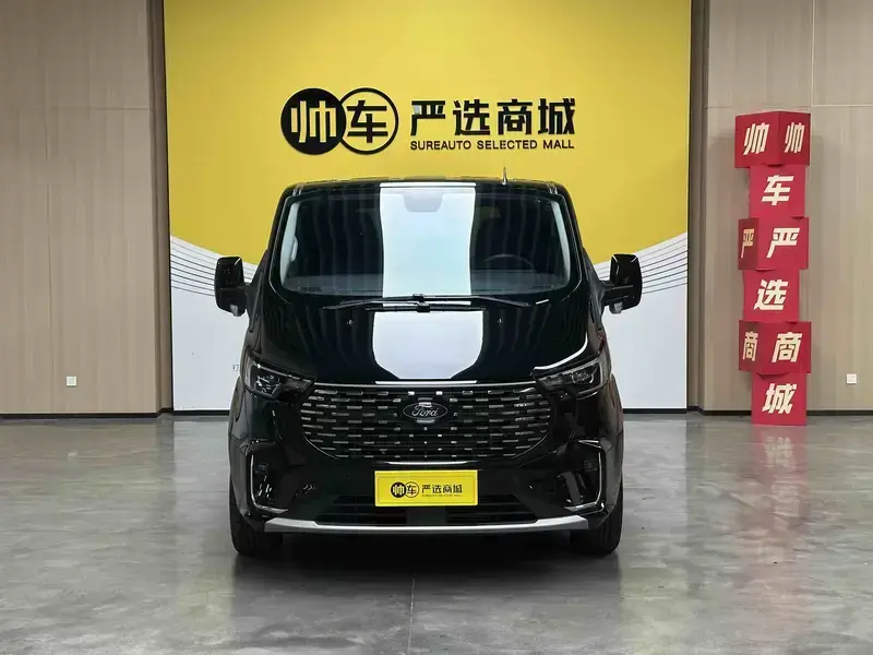 2023 Ford Tourneo с пробегом 6 000 км