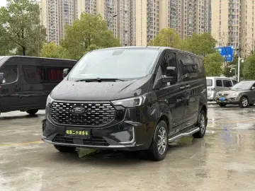 2023 Ford Tourneo с пробегом 60 000 км
