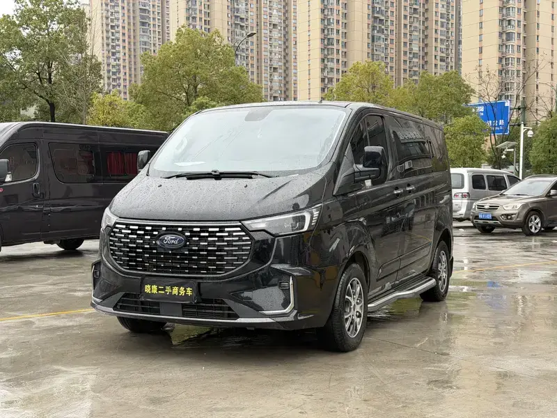 2023 Ford Tourneo с пробегом 60 000 км