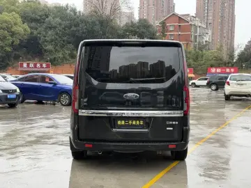 2023 Ford Tourneo с пробегом 60 000 км