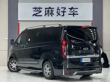 2024 Ford Tourneo с пробегом 39 000 км
