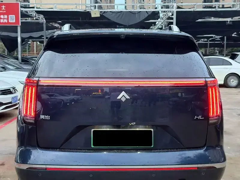 2025 GAC Hyper HL с пробегом 11 000 км