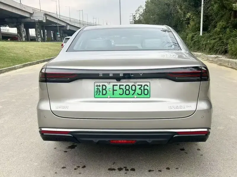 2026 Geely Galaxy Stellar 6 с пробегом 2 000 км