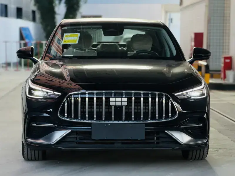 2026 Geely Galaxy Stellar 6 с пробегом 100 км