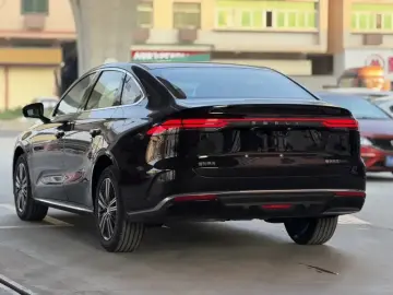 2026 Geely Galaxy Stellar 6 с пробегом 100 км