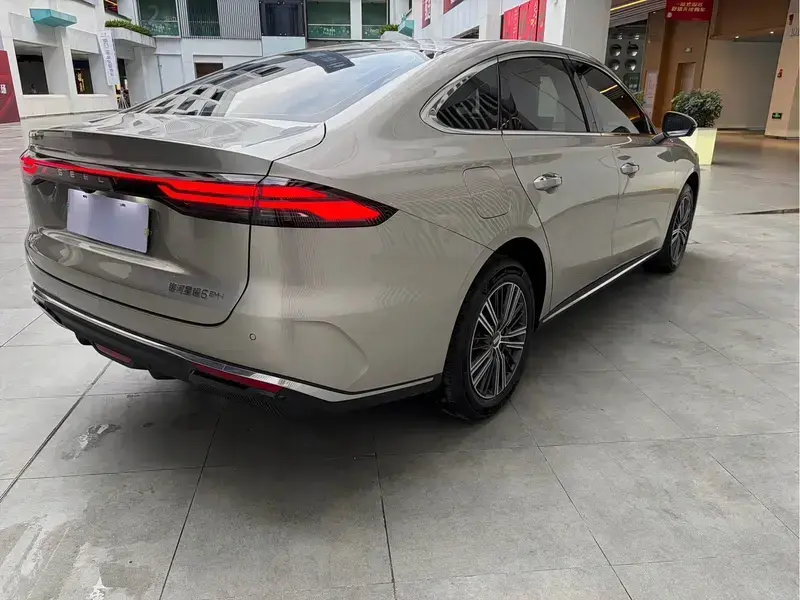 2026 Geely Galaxy Stellar 6 с пробегом 6 000 км