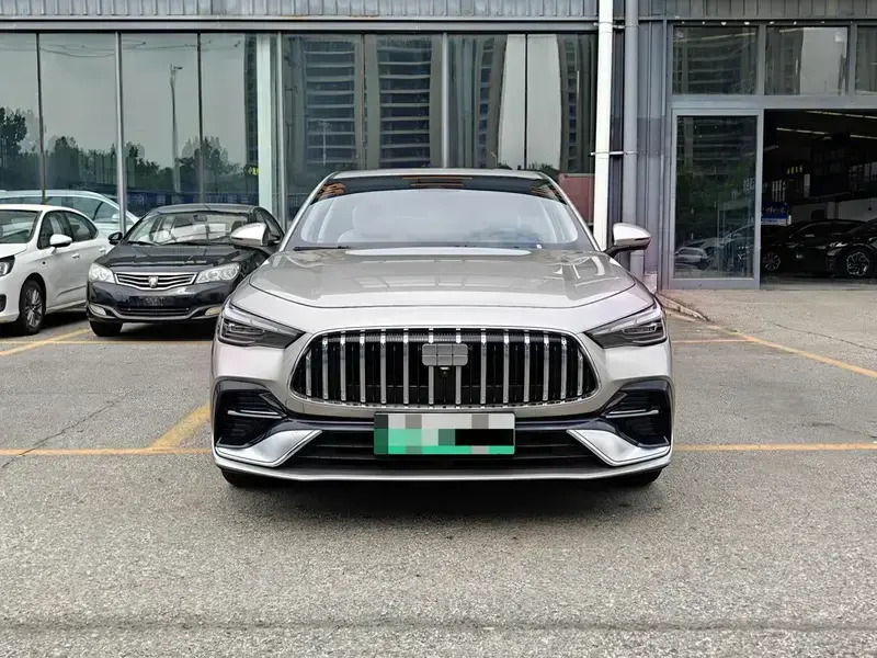 2026 Geely Galaxy Stellar 6 с пробегом 8 000 км
