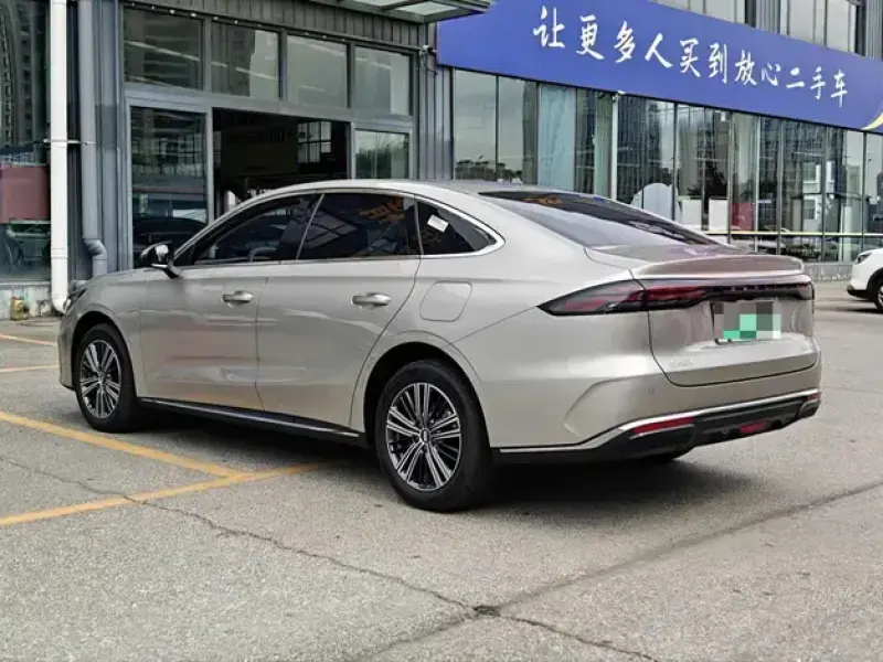 2026 Geely Galaxy Stellar 6 с пробегом 8 000 км