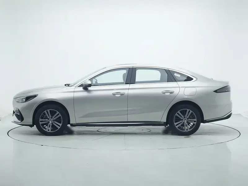 2026 Geely Galaxy Stellar 6 с пробегом 2 400 км