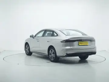 2026 Geely Galaxy Stellar 6 с пробегом 2 400 км