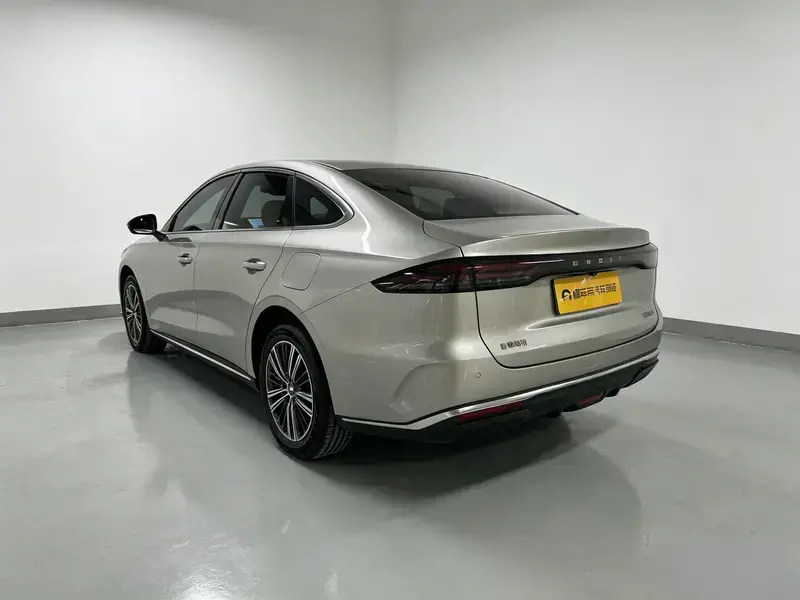 2026 Geely Galaxy Stellar 6 с пробегом 2 300 км