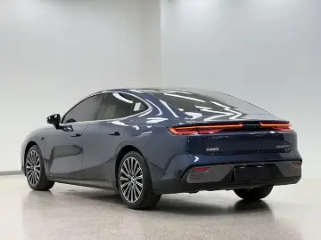 2025 Geely Galaxy Xingyao 8 с пробегом 23 000 км