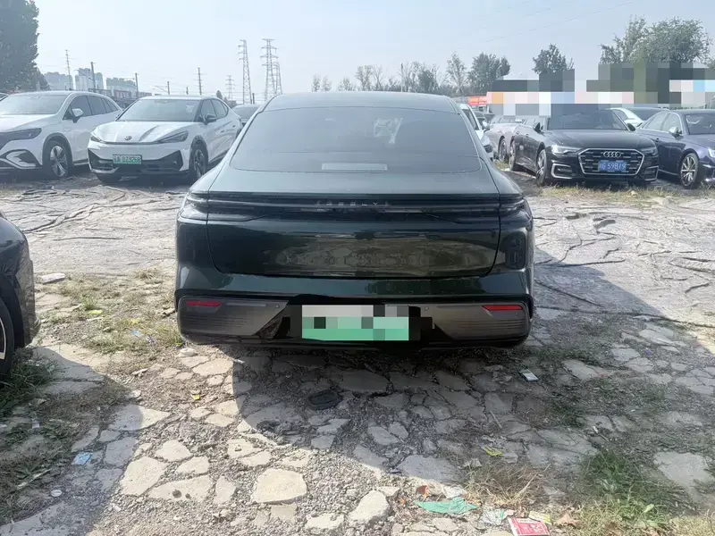 2025 Geely Galaxy Xingyao 8 с пробегом 12 000 км