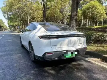 2025 Geely Galaxy Xingyao 8 с пробегом 20 000 км