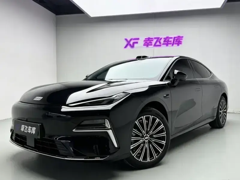 2026 Geely Galaxy Xingyao 8 с пробегом 2 600 км