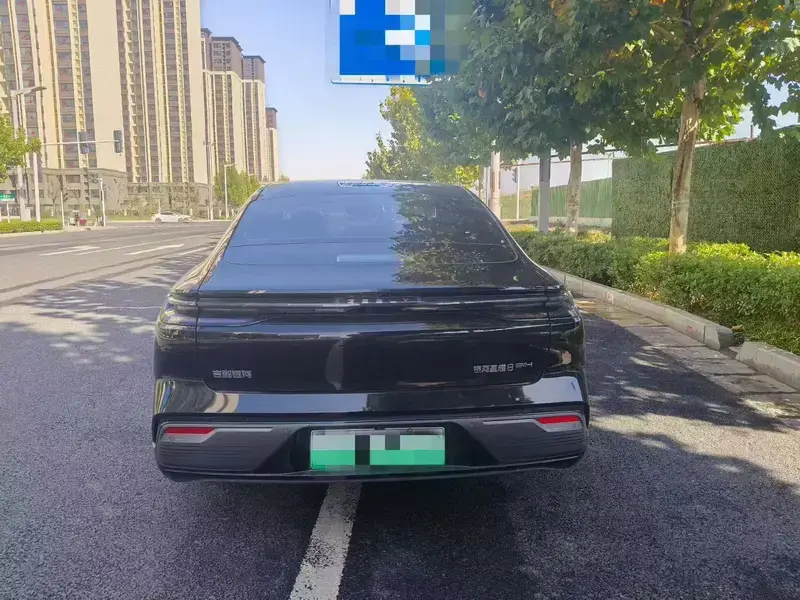 2025 Geely Galaxy Xingyao 8 с пробегом 12 000 км