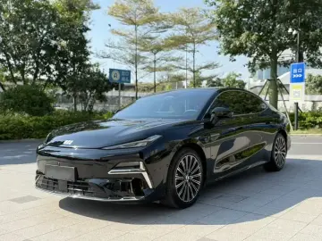 Geely Galaxy Xingyao 8