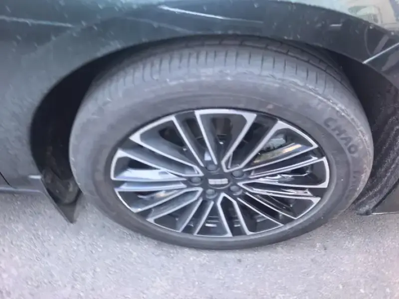 2025 Geely Galaxy Xingyao 8 с пробегом 19 000 км