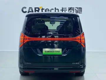 2025 Geely Yizhen L380 с пробегом 11 000 км