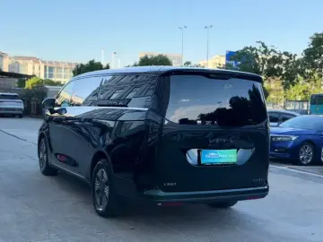2024 Geely Yizhen L380 с пробегом 36 000 км