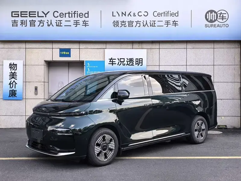 2024 Geely Yizhen L380 с пробегом 17 500 км