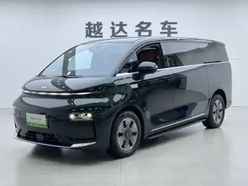Geely Yizhen L380