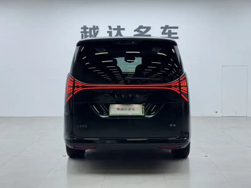 2024 Geely Yizhen L380 с пробегом 20 000 км