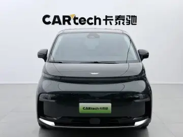 2025 Geely Yizhen L380 с пробегом 10 500 км