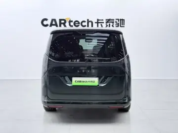 2025 Geely Yizhen L380 с пробегом 10 500 км