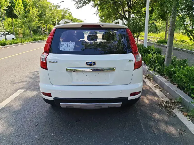 2015 Geely GX7 с пробегом 70 000 км